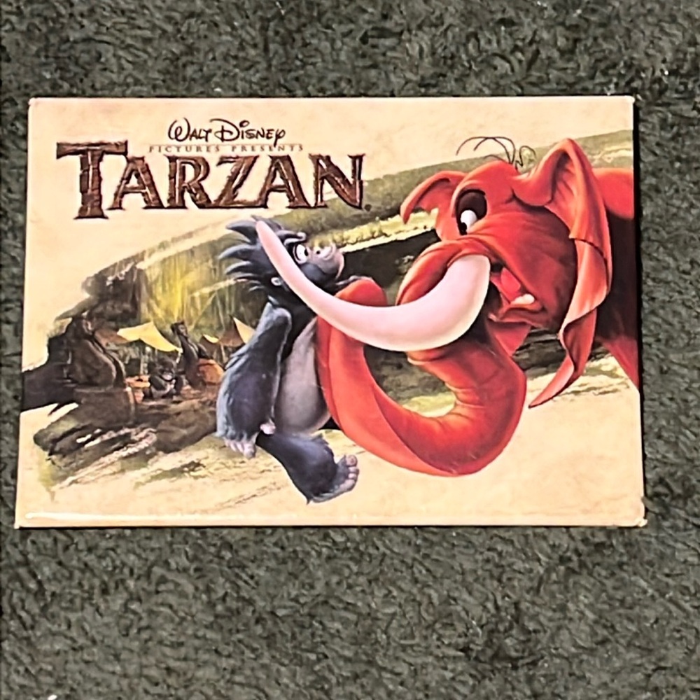 Tarzan (1999) - promotional movie button - Used, great shape!
